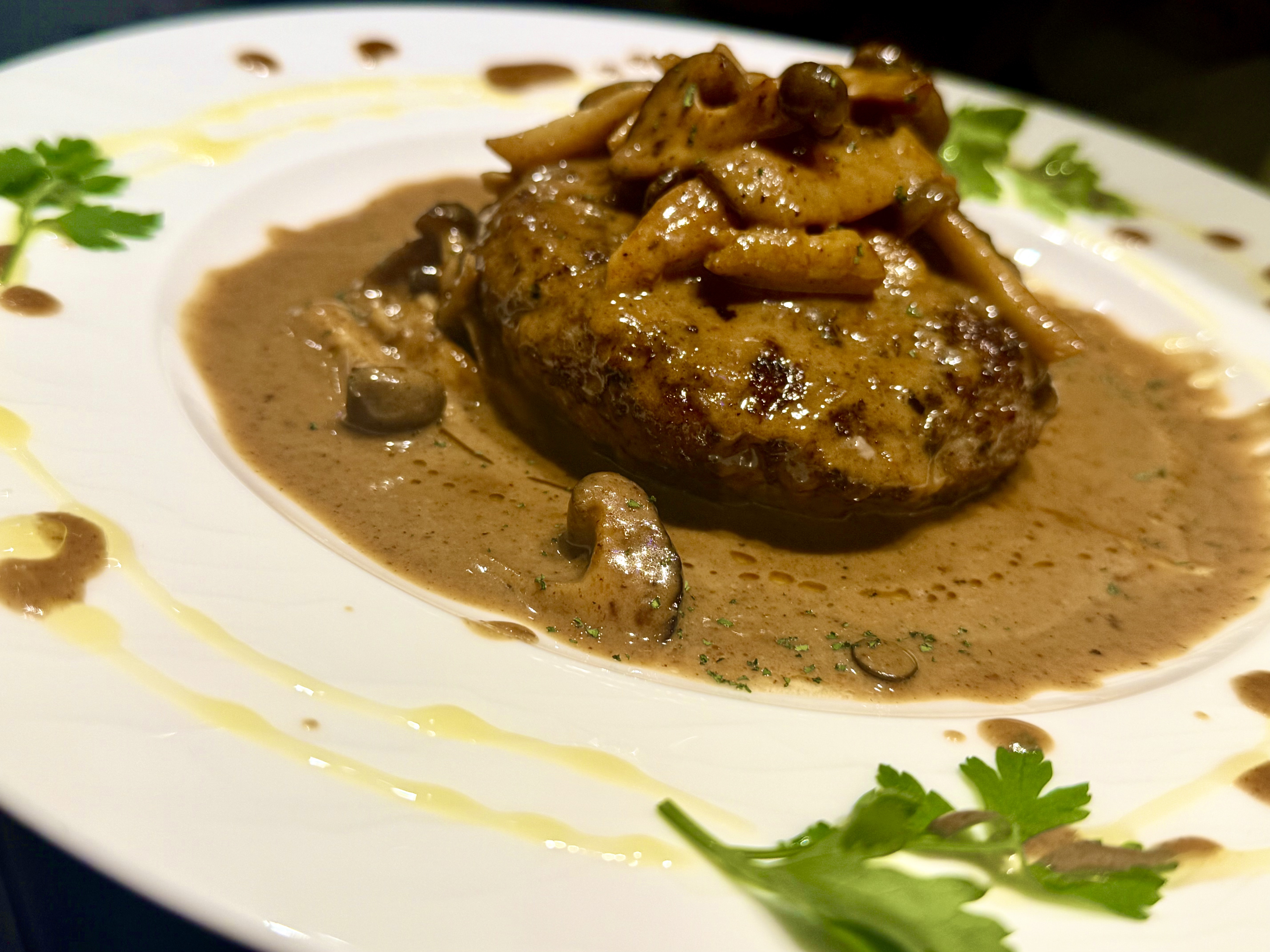 Hamburg steak with mushroom sauce